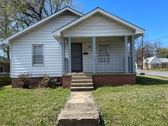 Front of house - 2023 N Magnolia St House