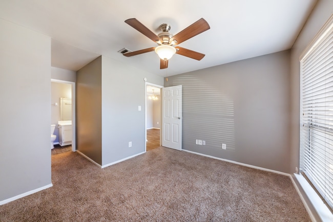16700 Golf Club Dr, Crosby, TX 77532, USA_20251220 - 020.jpg