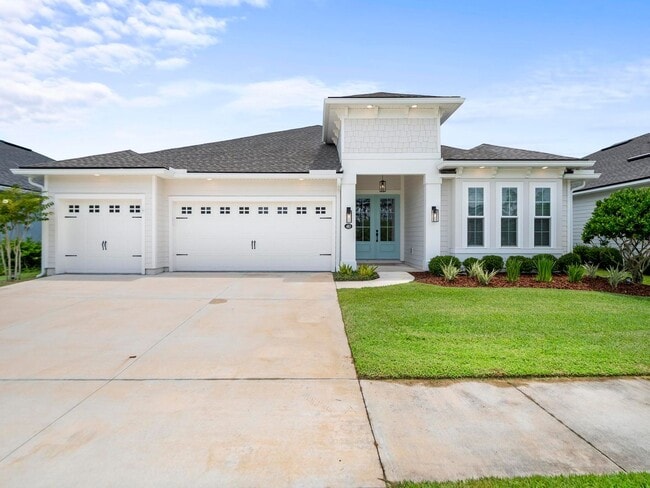 Building Photo - 4 bedroom, 3 bath home in Grand Landings G...