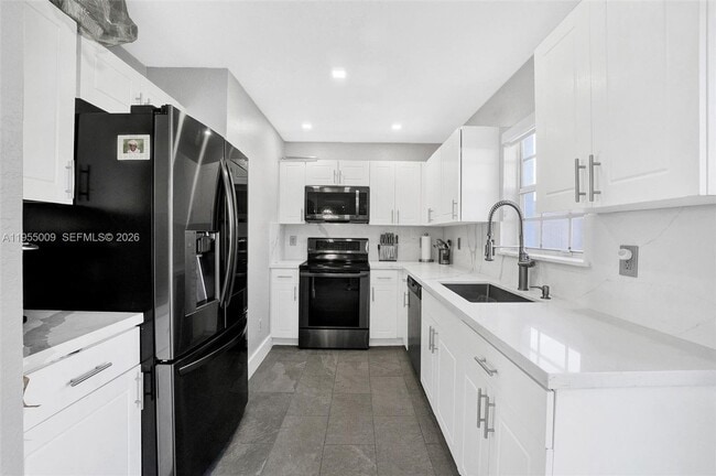 Building Photo - 2311 SW 87th Way