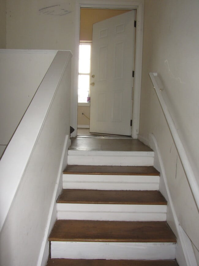 Photo - 535 E Kentucky St Unit 2F