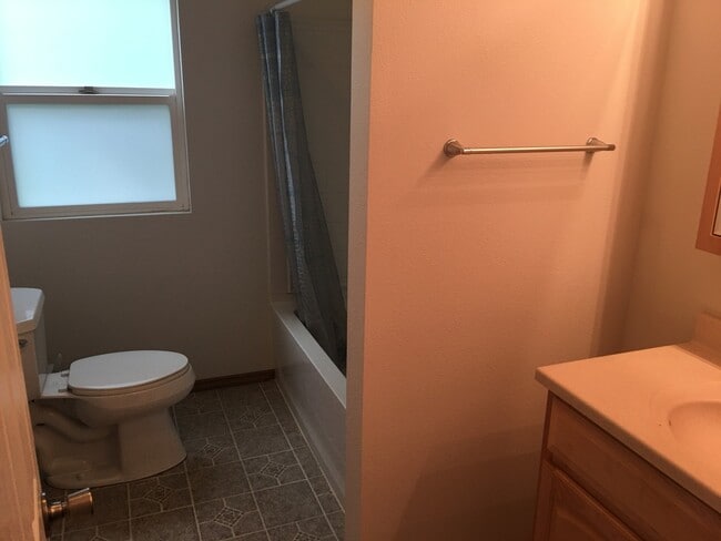 Photo - 3 Bed/2 Bath Northside Home