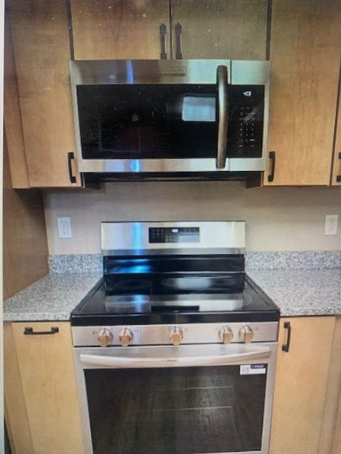 Photo - 140 Main St Unit 3