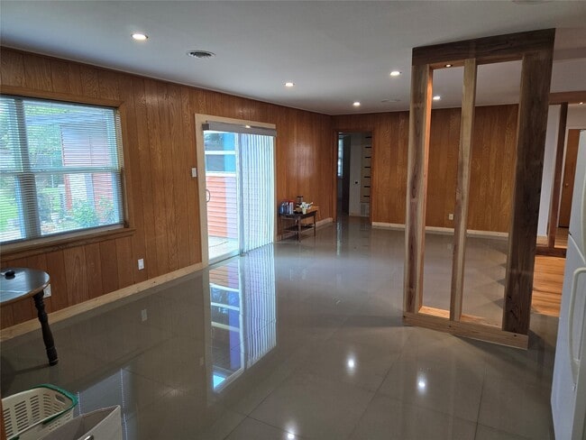 Photo - 6414 Neff St