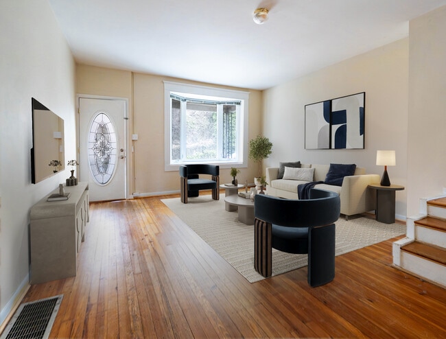 Building Photo - 132 Lauriston St