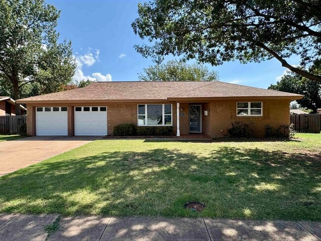 Photo - 2807 Lambeth Way Casa