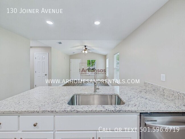Photo - 130 Joiner Ave