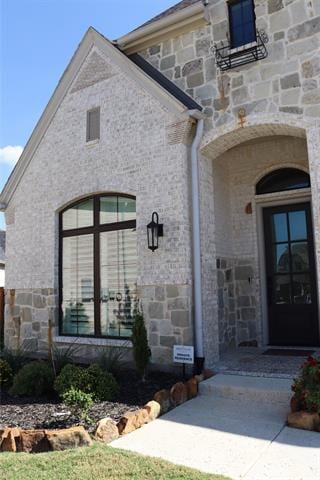 Photo - 8441 Wembley