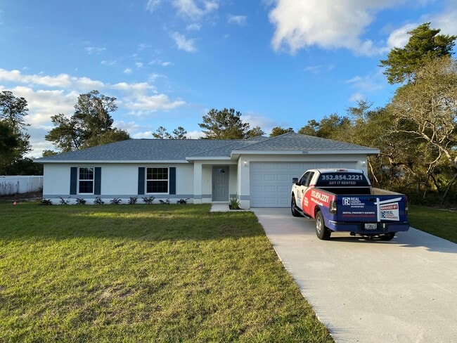 Building Photo - Desirable SW Ocala Neighborhood 3/2/2 **WO... Rental