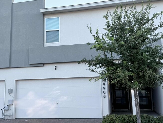 Building Photo - 9908 Bijan Dr Unit 9908 Rental