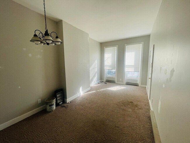 Photo - 285.5 Hudson Ave Unit Apt 2