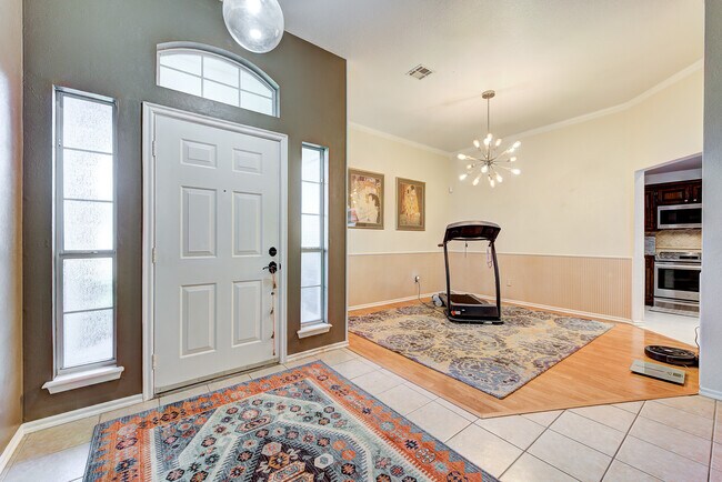 2912 Devonshire Dr