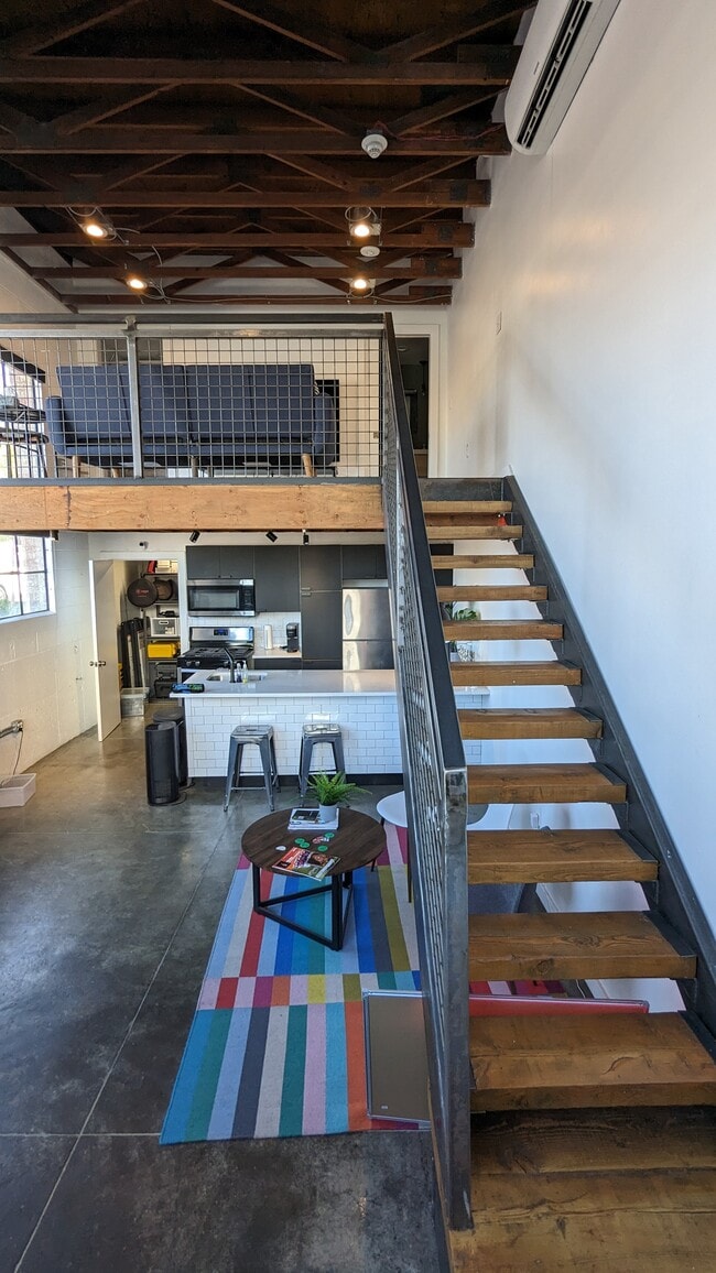 Photo - 25 W 400 S Unidad Bright Building 108