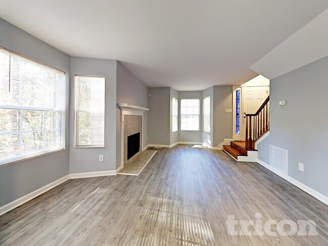 Photo - 3912 Laurel Bend Dr