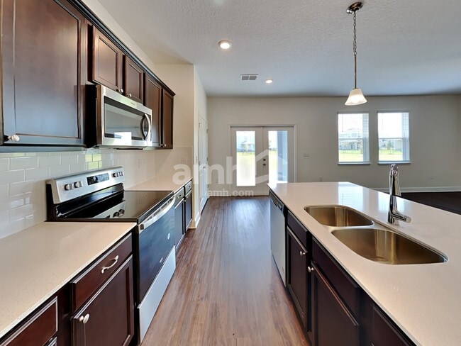 Photo - 2110 Saffron Walden Dr