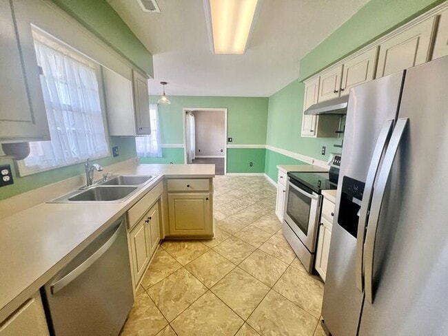 Photo - 3BR/2Bath/1 Garage/Fenced! Quail Woods community in the poplar Gorden Rd, North Wilmington area