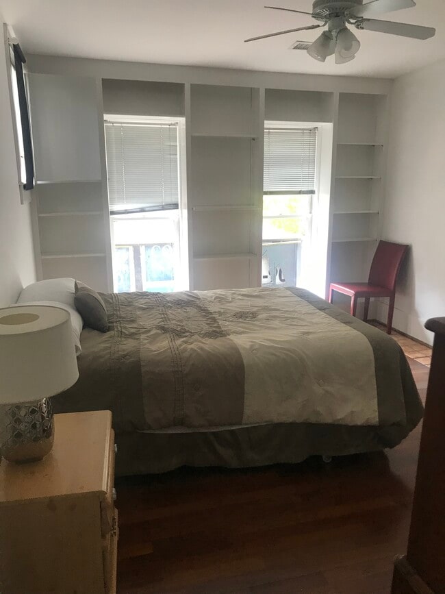 Photo - 870 Greenwood Ave NE