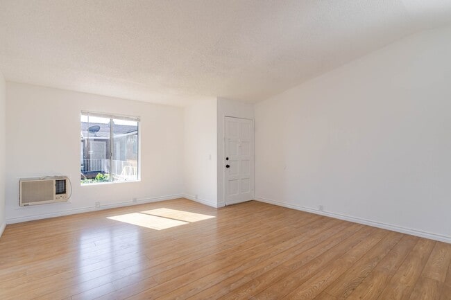 Photo - 13015 Vanowen St Unit 10