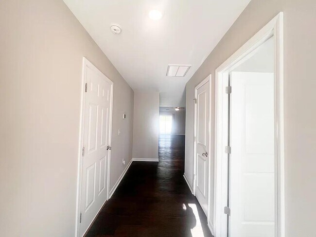 Photo - 259 Millen Dr