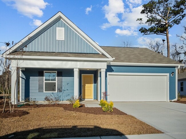 4 bedroom Home in WATERSIDE! - 4 bedroom Home in WATERSIDE!