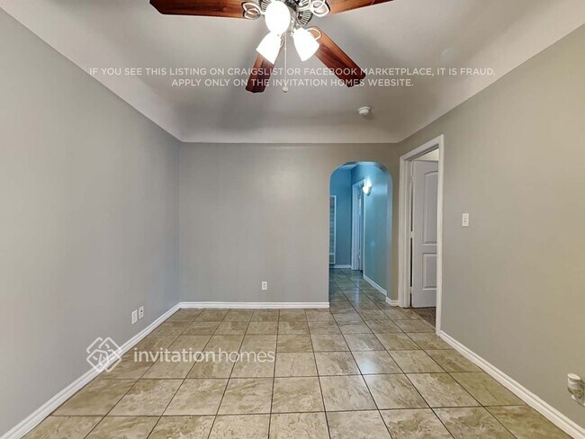 Photo - 758 W 104th St