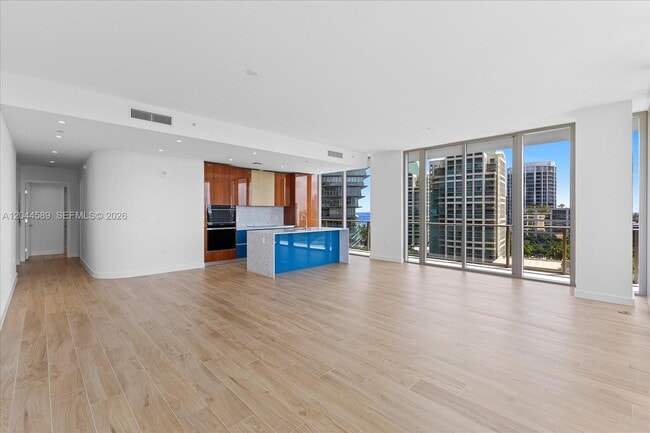 2678 Tigertail Ave Unit 1001
