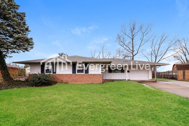 Building Photo - 6660 Celestine St