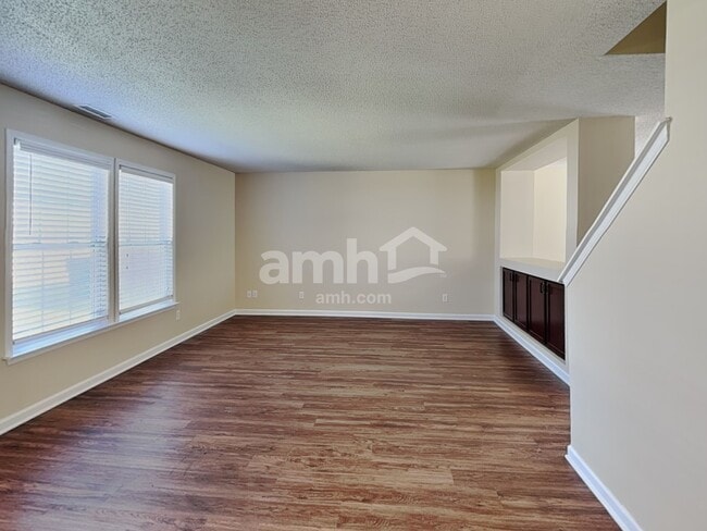 Photo - 10794 Timothy Ln