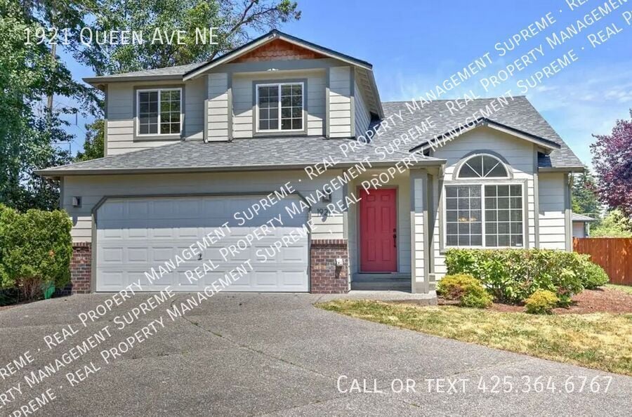 Photo - 1921 Queen Ave NE