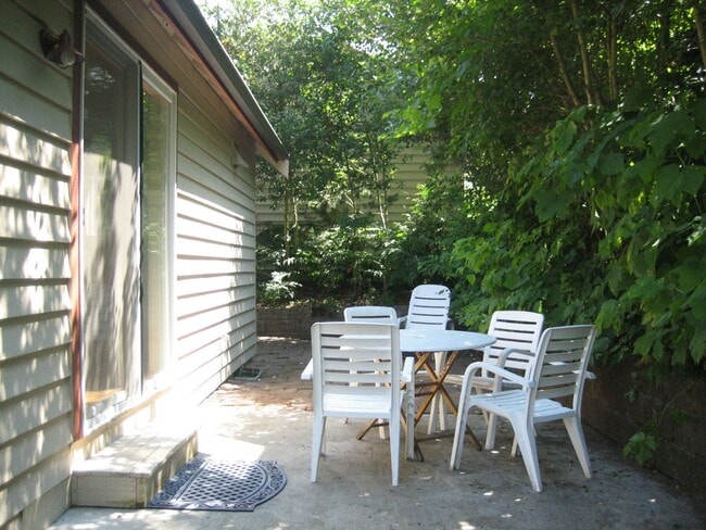 Photo - Preleasing for 2026!! 4-bedroom home in Samish neighborhood!!