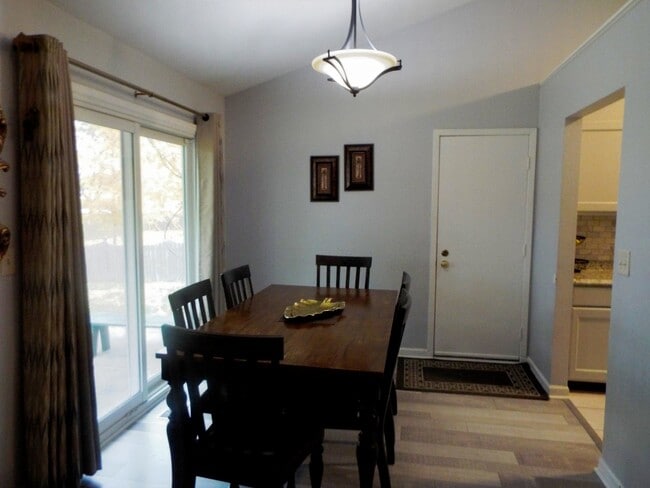 Photo - 1921 Stanford Dr