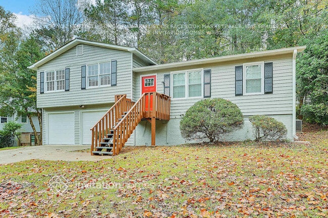 Photo - 370 Madeline Cir NW