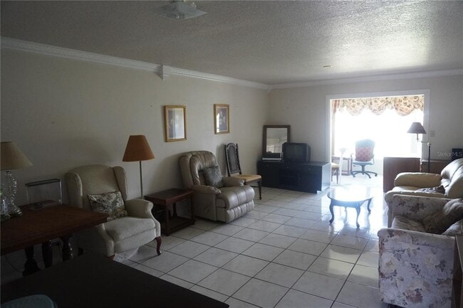 Photo - 333 N Lake Howard Dr Unit 303A