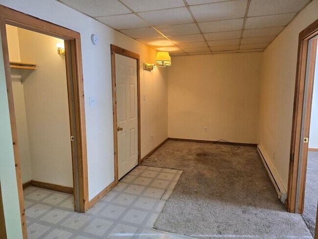 Photo - 518 Moen Ave