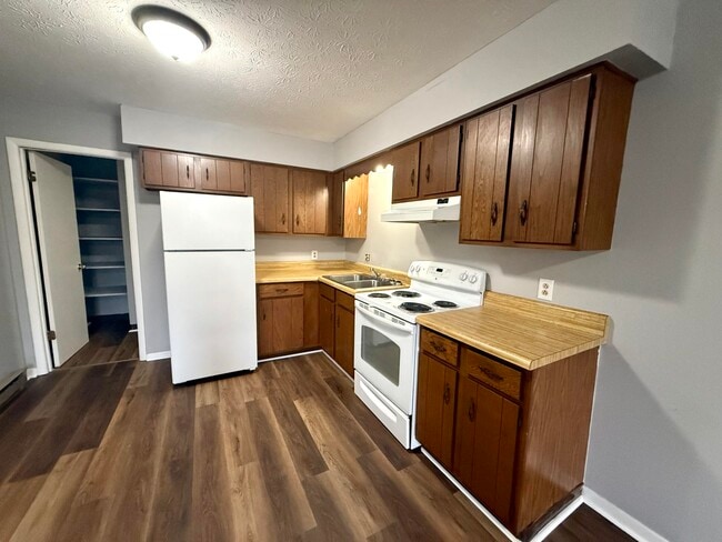 Photo - 1155 KY-3057 Unit B6