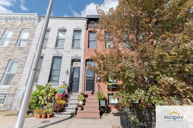 Photo - 3206 Hudson St