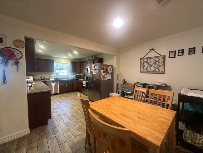 Photo - 3331 Longhorn Dr