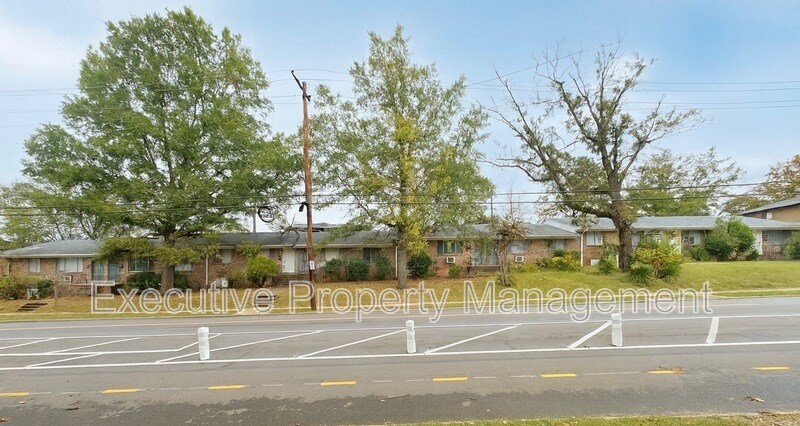 Photo - 7744 Rugby Ave