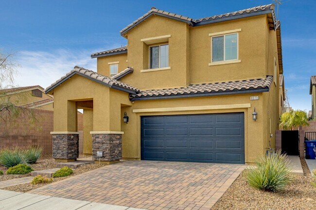 Photo - Beautiful 3 Bedroom, 2 Story Home with Solar Heated Salt Water Pool!