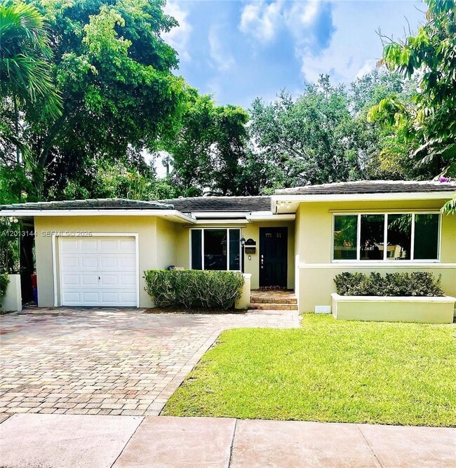 Photo - 813 Angelo Ave