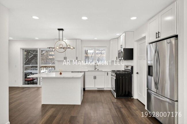 Photo - 10920 Oak Knoll Terrace N Unit Upstairs