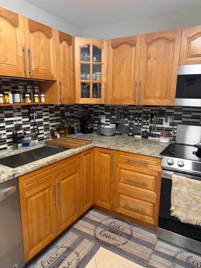 Building Photo - 2901 S Palm Aire Dr Unit 307