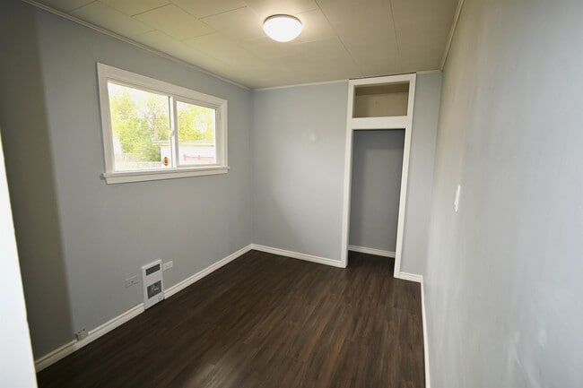 Photo - 1190 Cuddie Crescent