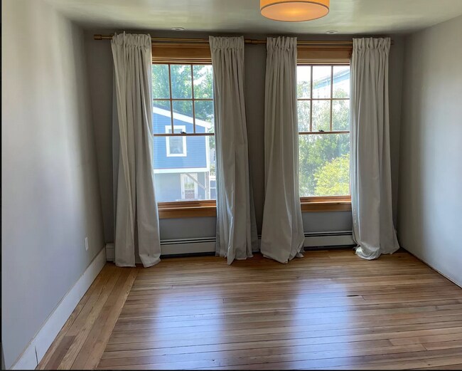 Photo - 10 Lowell St Unit 1