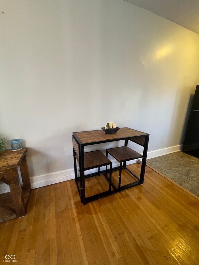 Photo - 115 E 36th St