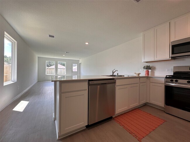 Photo - 31457 Moore Rd