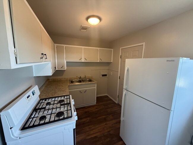 Photo - 1228 Darby Ave