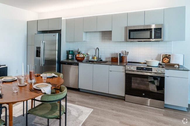 2HAB,2BA-1,081-pies cuadrados