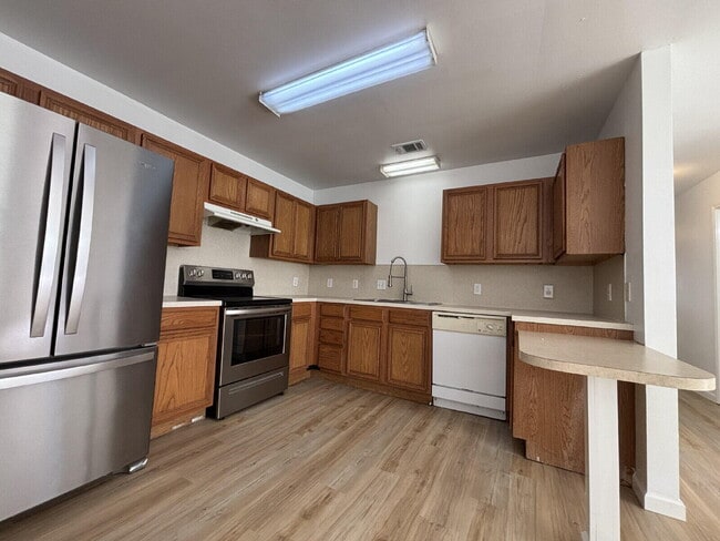 Photo - 708 N Englewood Ave