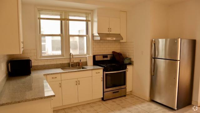 Building Photo - 2 bedroom in BROOKLYN NY 11220 Rental